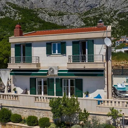 Spring In Makarska, Private Pool Villa