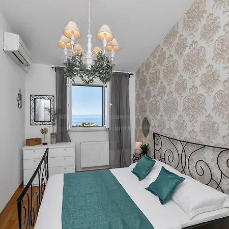 Spring In Makarska, Private Pool Вилла Макарска