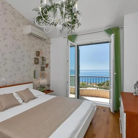 Vila Spring In Makarska, Private Pool